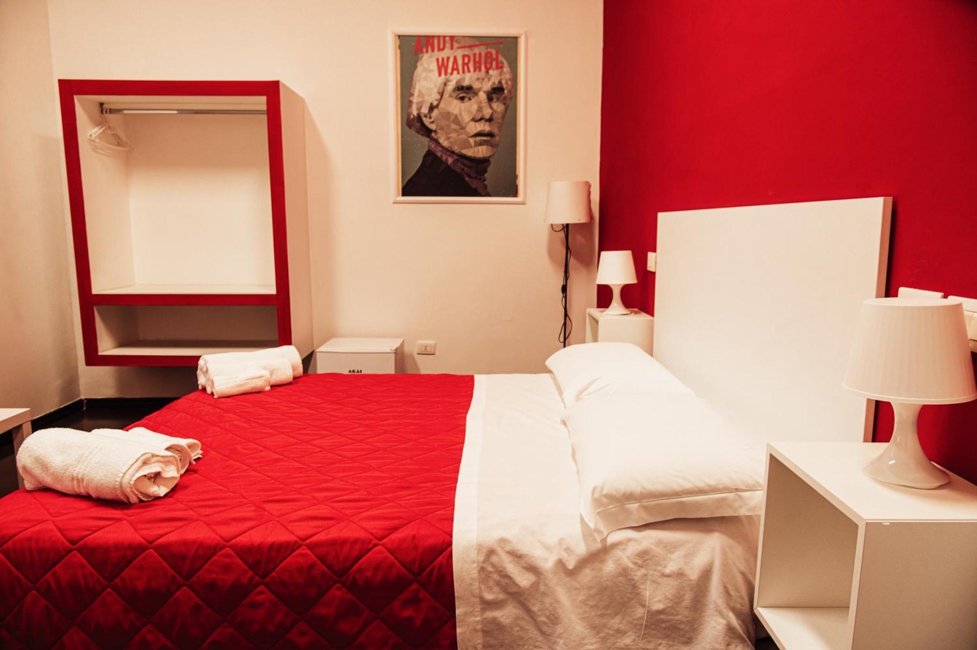 Bed & Breakfast Art *