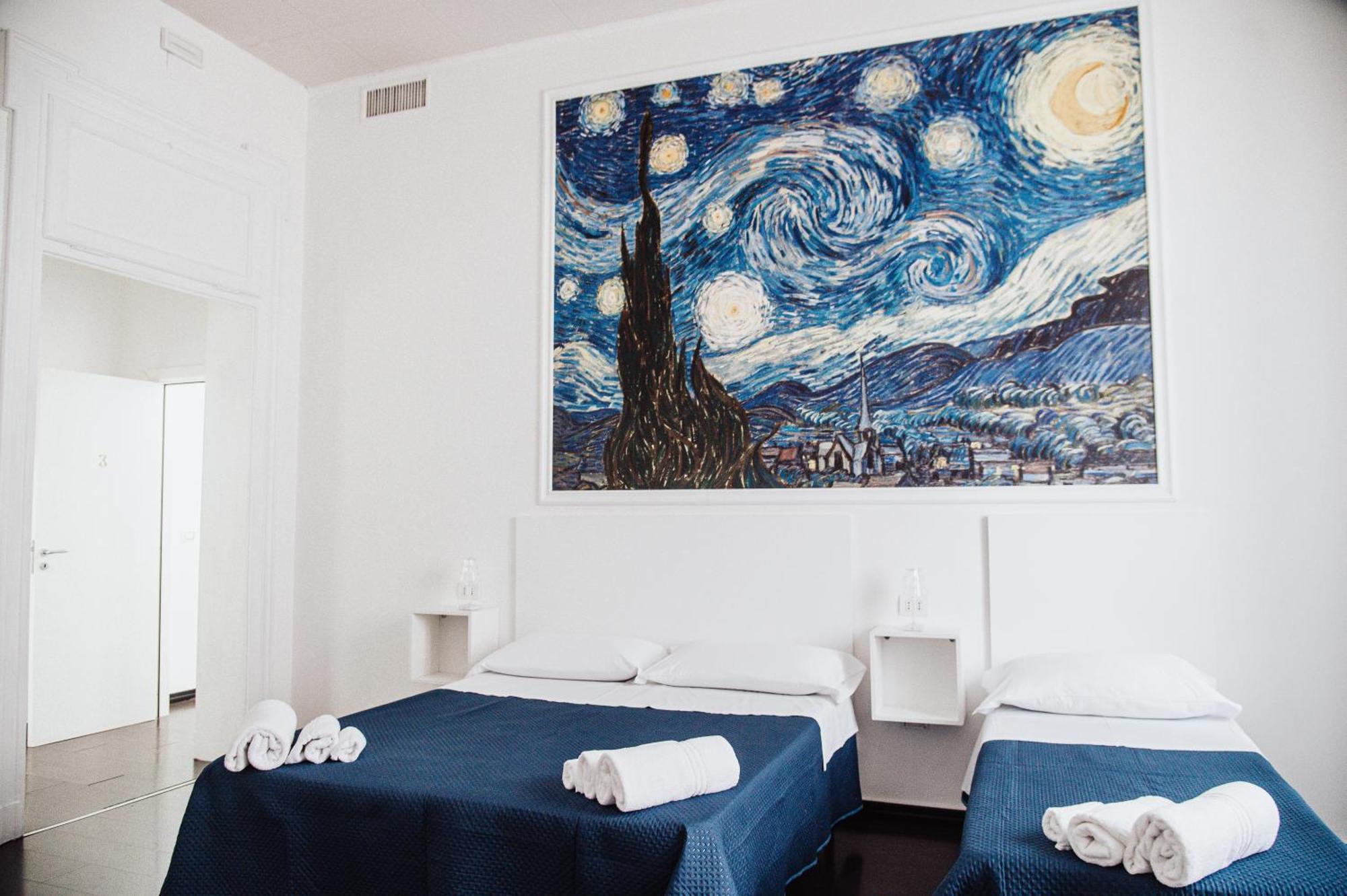 Bed & Breakfast Art *